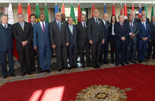 Le ministre des Affaires étrangères du Maroc Salahdine Mezzouar avec ses homologues