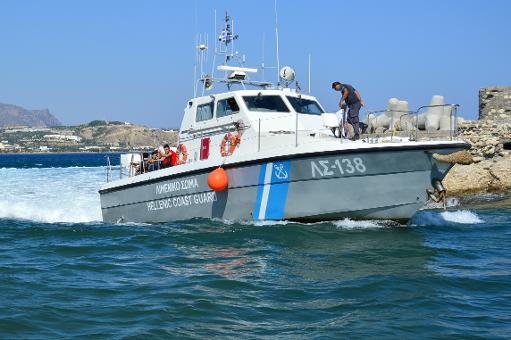 Grèce: au moins douze morts dans le naufrage d'un bateau de migrants