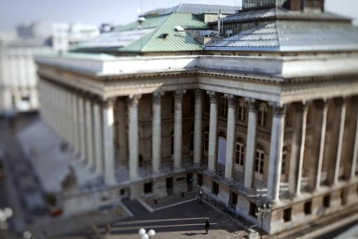 La Bourse de Paris débute sur une note stable