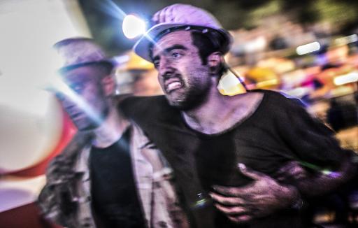 Turquie: 201 mineurs tués dans un accident minier, les espoirs diminuent pour des survivants