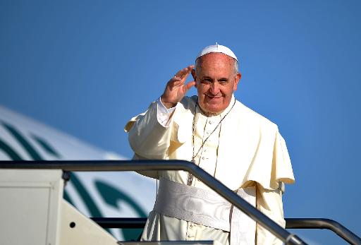 Le pape commence en Jordanie un pélerinage délicat en Terre sainte