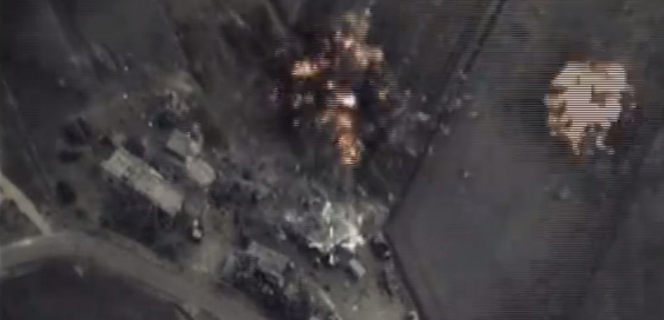 L'armée russe a diffusé des images de ses premières frappes sur le sol syrien mercredi soir.