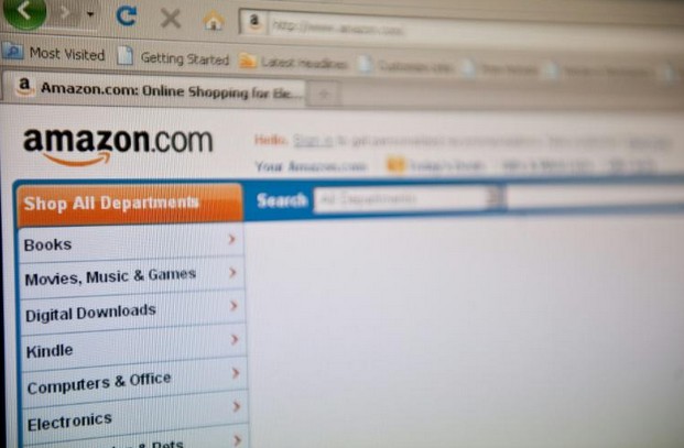 Amazon poursuit un millier de personnes pour de faux avis sur son site