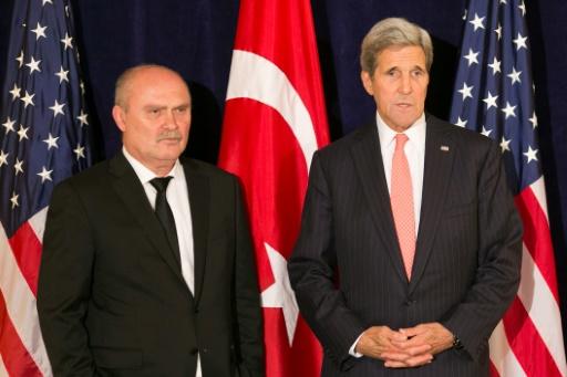 Ankara et Washington vont intensifier leurs efforts pour chasser l'EI de la frontière turco-syrienne
