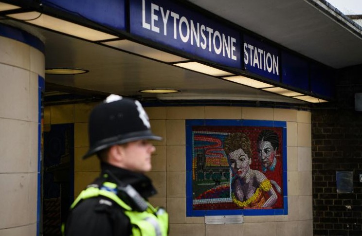 Londres: l'agresseur au couteau dans le métro devant la justice