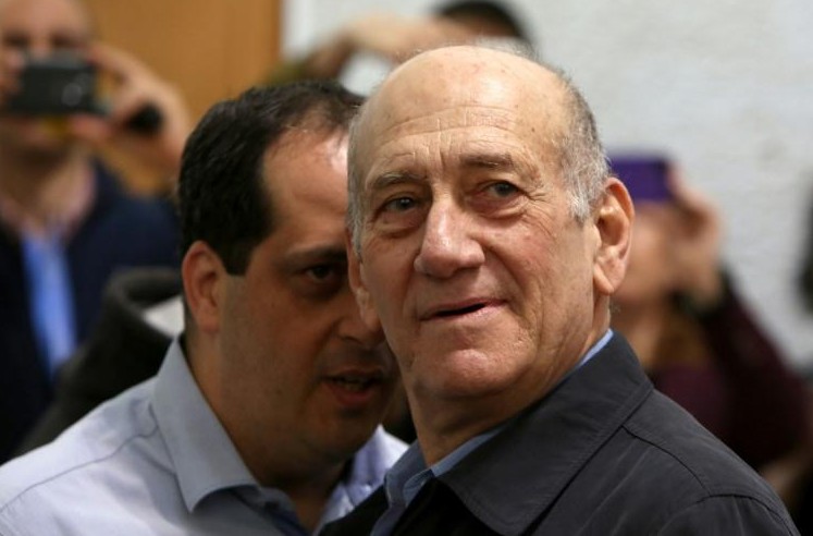 Israël: l'ex-Premier ministre Olmert ira en prison pour corruption