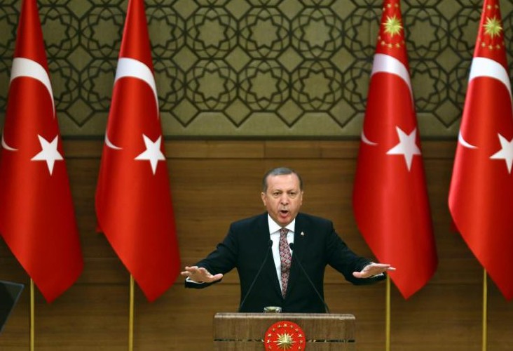 Crise migratoire: Erdogan menace d'envoyer les réfugiés syriens vers l'Europe, l'Otan en mer Egée Crise migratoire: Erdogan menace d'envoyer les réfugiés syriens vers l'Europe, l'Otan en mer Egée