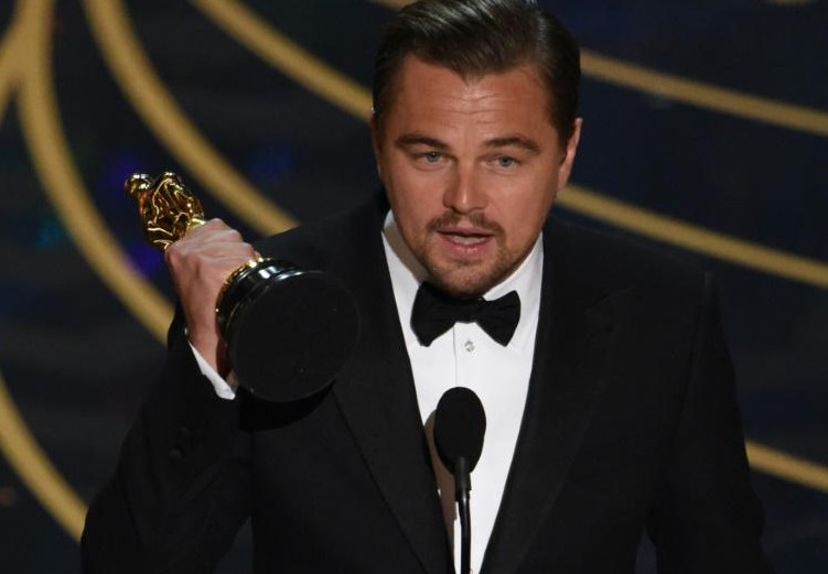 Leonardo DiCaprio remporte l'Oscar du meilleur acteur pour "The Revenant"