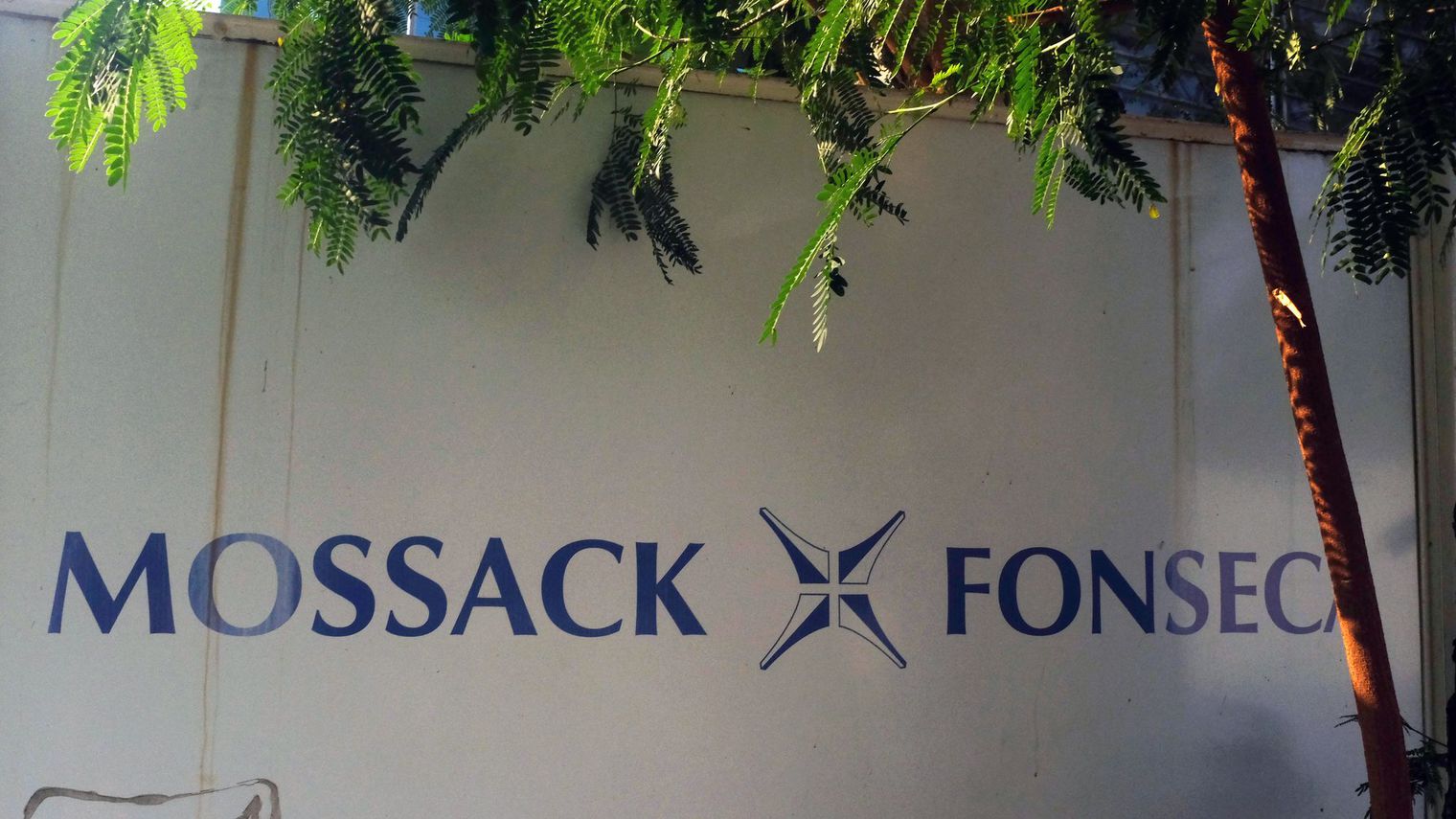 Paradis fiscaux: une "attaque" contre le Panama (Mossack Fonseca)