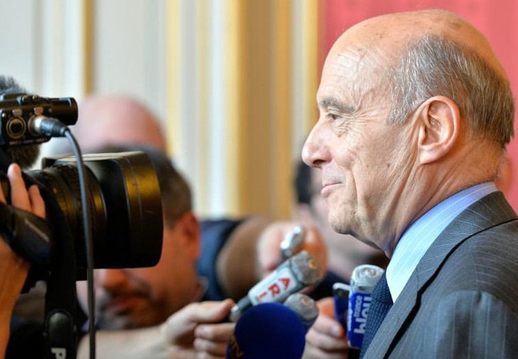 Primaire de la droite: Juppé devance toujours largement Sarkozy