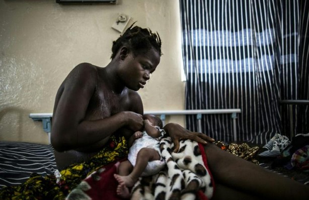 Seules et sans défense, le calvaire des mères adolescentes en Sierra Leone