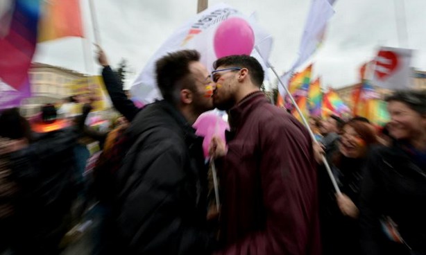 Italie: le Parlement sur le point d'adopter l'union gay