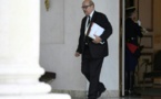 Présidentielle: Le Drian confirme son soutien à Macron