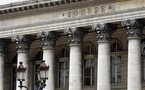 La Bourse de Paris poursuit sa correction