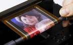 Sony développe un écran souple qui se roule pour ressembler à un stylo