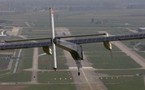 Le vol historique de l'avion Solar Impulse reporté pour problèmes techniques