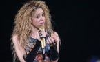 Oui, Shakira a utilisé un symbole nazi dans la promotion de sa tournée