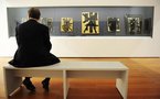 Le peintre français Pierre Soulages, autorité du noir, expose à Berlin