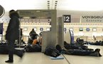 Pagaille monstre dans les aéroports et routes difficiles pour Noël