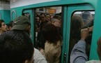 Une octogénaire gravement blessée à la tête après un vol à la tire dans le métro à Paris