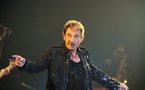 Johnny Hallyday de retour lundi avec un premier single "Jamais Seul"