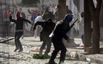 Algérie: un jeune homme, tué par balle, première victime des émeutes