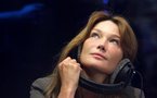 Carla Bruni-Sarkozy en studio à Paris... pas à Los Angeles