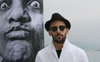 Le photographe "JR" lance une invitation à afficher des autoportraits