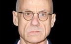 Mitterrand décore Ellroy, Eva Marie-Saint et Gus Van Sant à Los Angeles