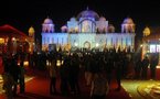 Mariages extravagants en Inde: pour les hommes politiques trop c'est trop