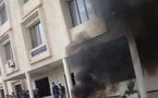 Incidents à l'Université de Bejaia: les étudiants en grève mettent le feu au bâtiment abritant l'administration du rectorat