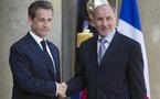 Sarkozy accentue la pression sur Kadhafi et prévoit de se rendre à Benghazi