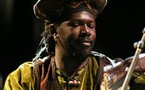 Maroc: la musique africaine ouvre le festival d'Essaouira sous le signe de la "paix"