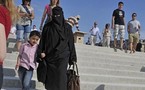 Interdire la burqa risque d'aggraver l'exclusion des femmes