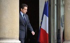 Crise économique: Sarkozy interrompt ses vacances, réunion à l'Elysée