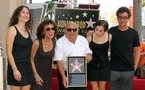 L'acteur américain Danny DeVito a son étoile sur Hollywood Boulevard