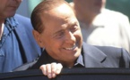 Berlusconi quitte l'hôpital après une "belle frayeur"