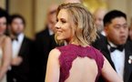 Photos volées de Scarlett Johansson: l'accusé dit avoir agi par "curiosité"