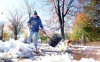 Tempête de neige précoce dans le nord-est des Etats-Unis: au moins 12 morts