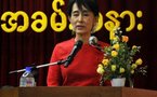 Aung San Suu Kyi se dit prête à briguer un siège de député