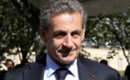 Sarkozy revient mais assure être sans ambition