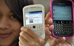 En Indonésie, "Fesbuk" plus populaire encore que le Net