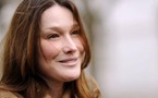 France: un projet de statue à l'effigie de Carla Bruni fait polémique