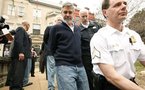 Clooney interpellé à Washington après une manifestation contre le Soudan