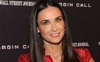 Demi Moore n'est plus Mme Kutcher sur... twitter