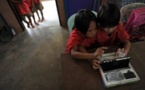 Thaïlande: une tablette par élève, gadget ou progrès?