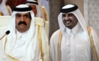 L'émir du Qatar abdique au profit de son fils