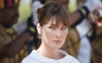 Pétition contre elle: Carla Bruni-Sarkozy parle de porter plainte