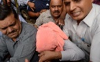 Viol collectif en Inde: la justice rend un premier verdict