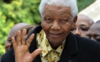 Mandela toujours à l'hôpital, état "critique mais stationnaire"